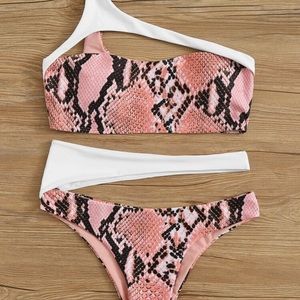 NWT Snake swimsuit